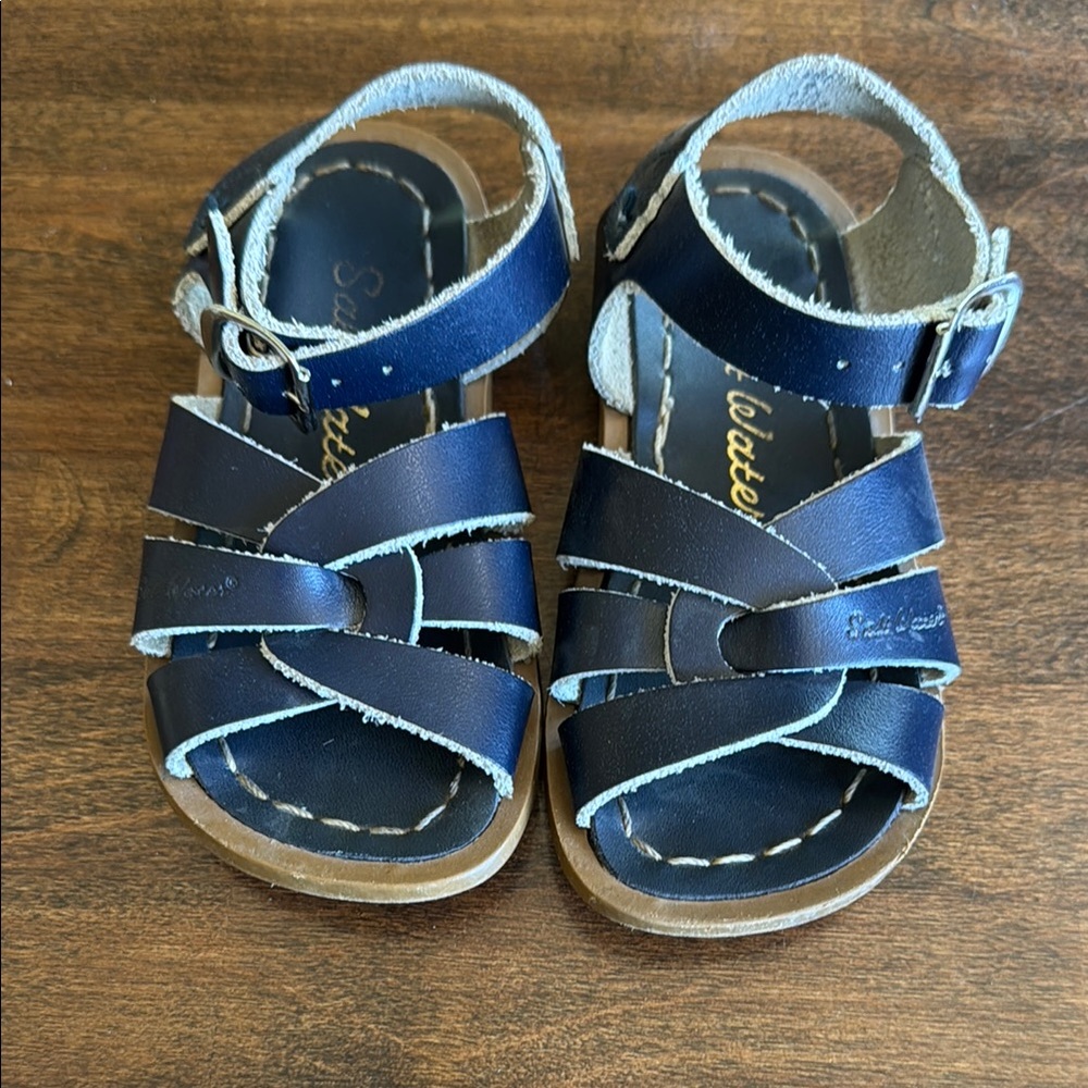 Excellent Condition Toddler Salt Water Sandals- size 6